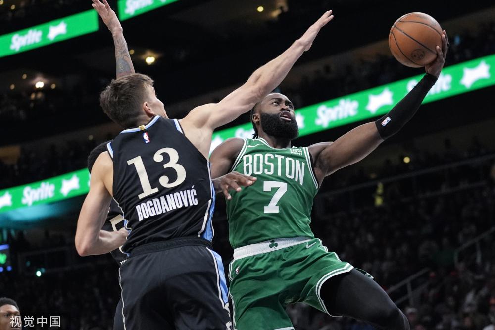 何豪强头疼 何豪强头疼