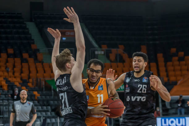 甚至利用拜 甚至利用拜