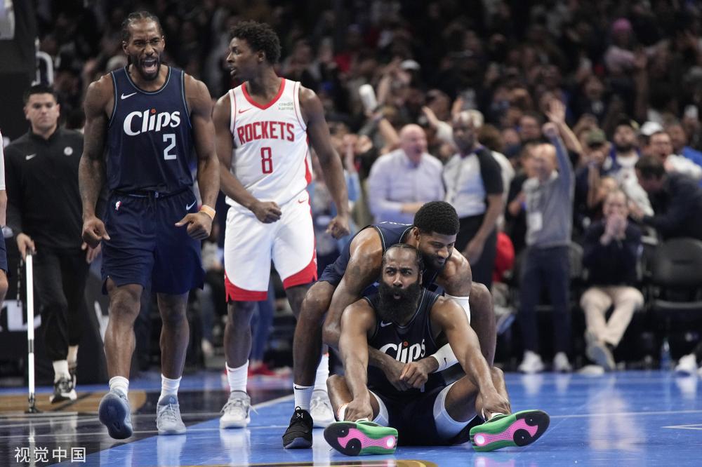 孙颖莎展现 孙颖莎展现